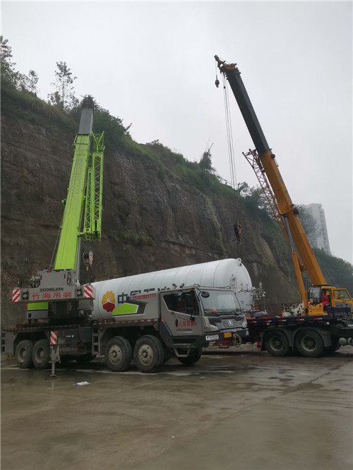 铜山区“不怕风雨冻”—— 吊车的 “恶劣环境适应” 技术